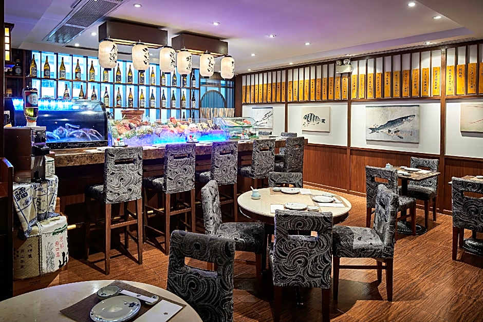 Grand Emperor Hotel