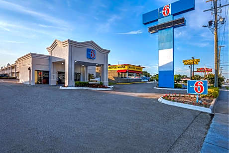 Motel 6-Jacksonville, NC