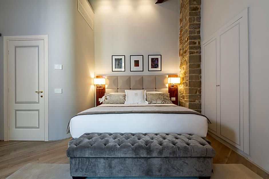 Donati Luxury Tower Suites