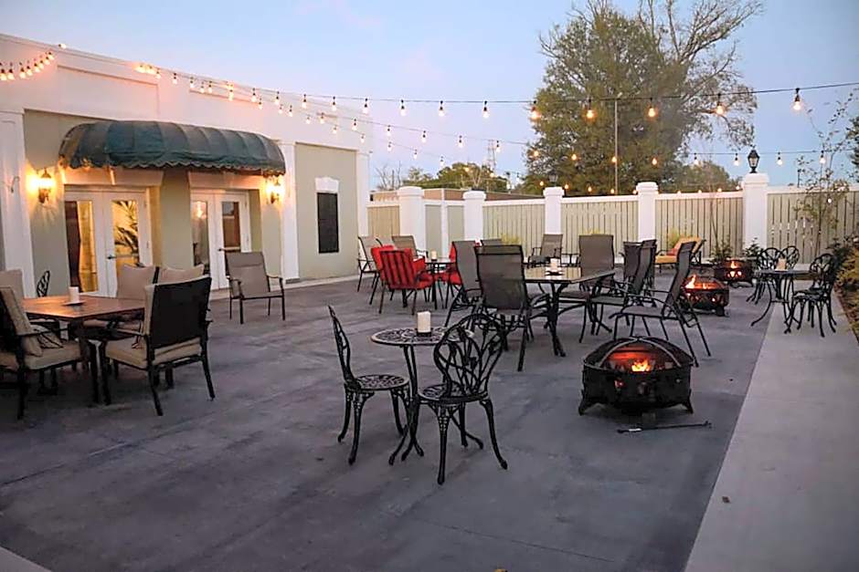 Inn on the Square, an Ascend Collection Hotel