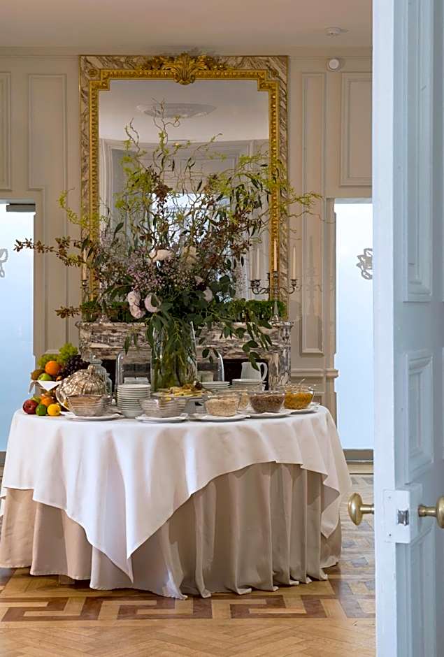 Chateau La Cheneviere