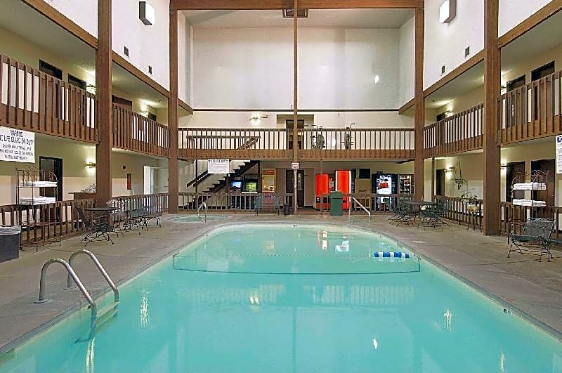 Super 8 by Wyndham York