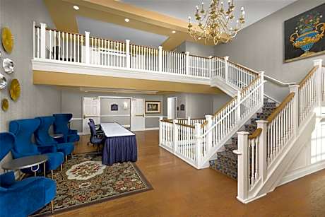 Virginia Crossings Hotel, Tapestry Collection by Hilton