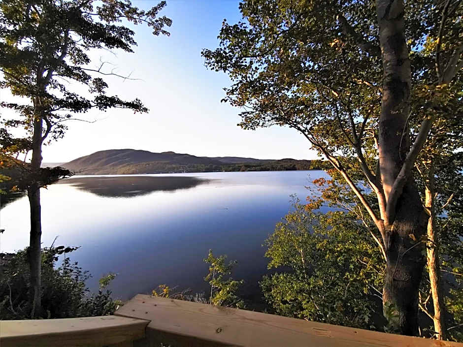 Knotty Pine Ocean Front Suite - Adults Only