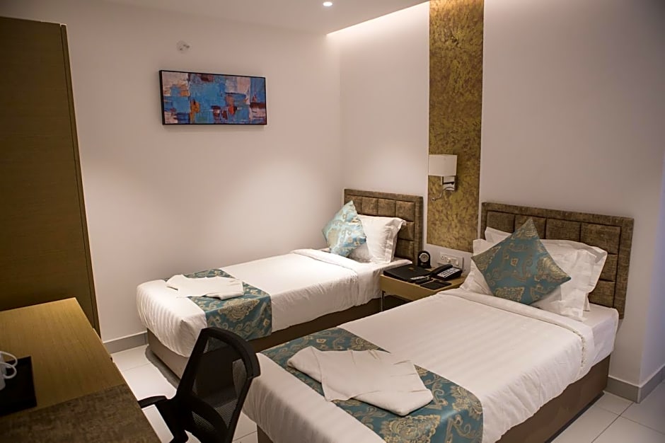 Vihaari 24 Business Hotel
