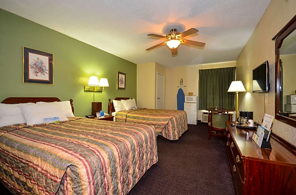 Days Inn by Wyndham Southern Hills/ORU