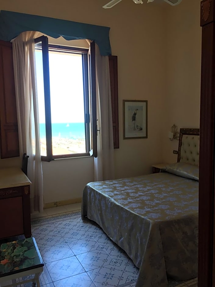 Villa Tina Hotel