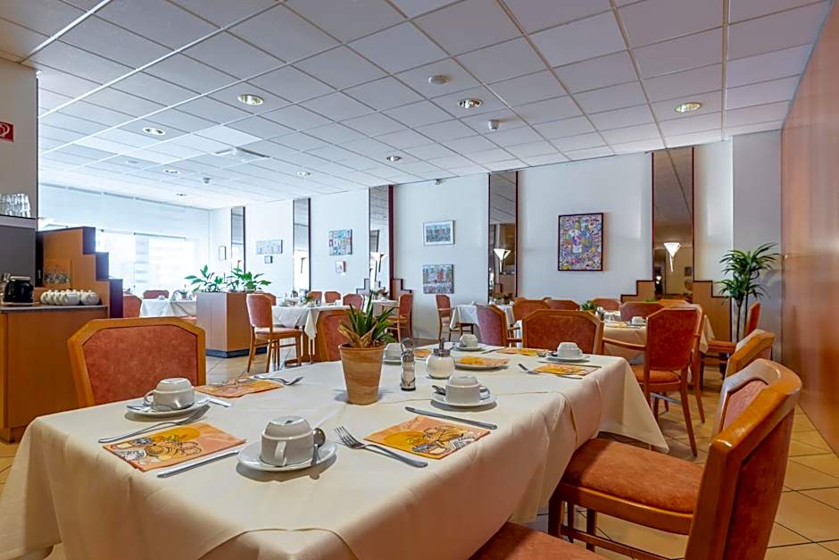 Fly Inn Hotel Frankfurt Airport Rüsselsheim ehemals Trip Inn Hotels