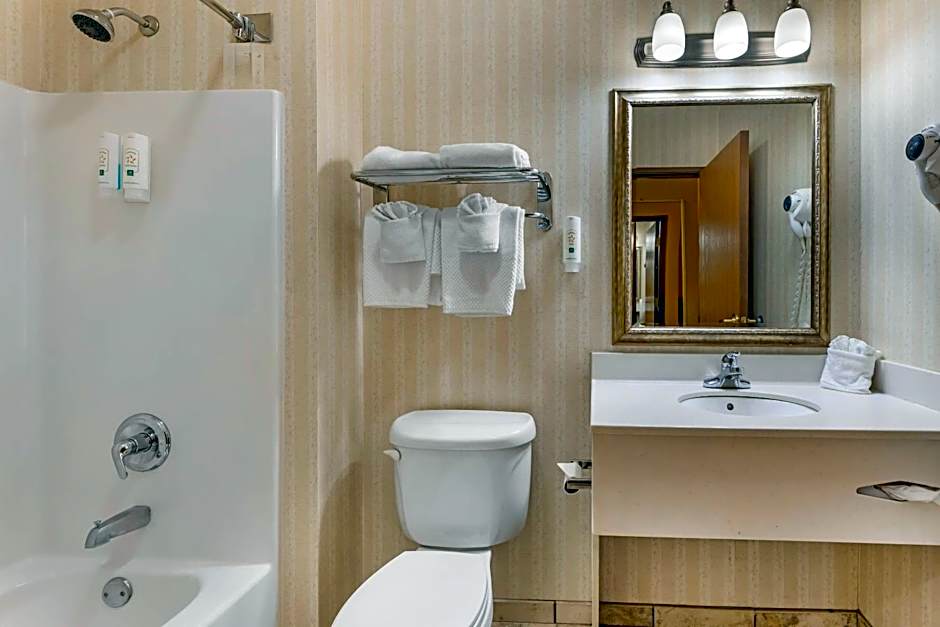 Quality Inn & Suites Wellington - Fort Collins