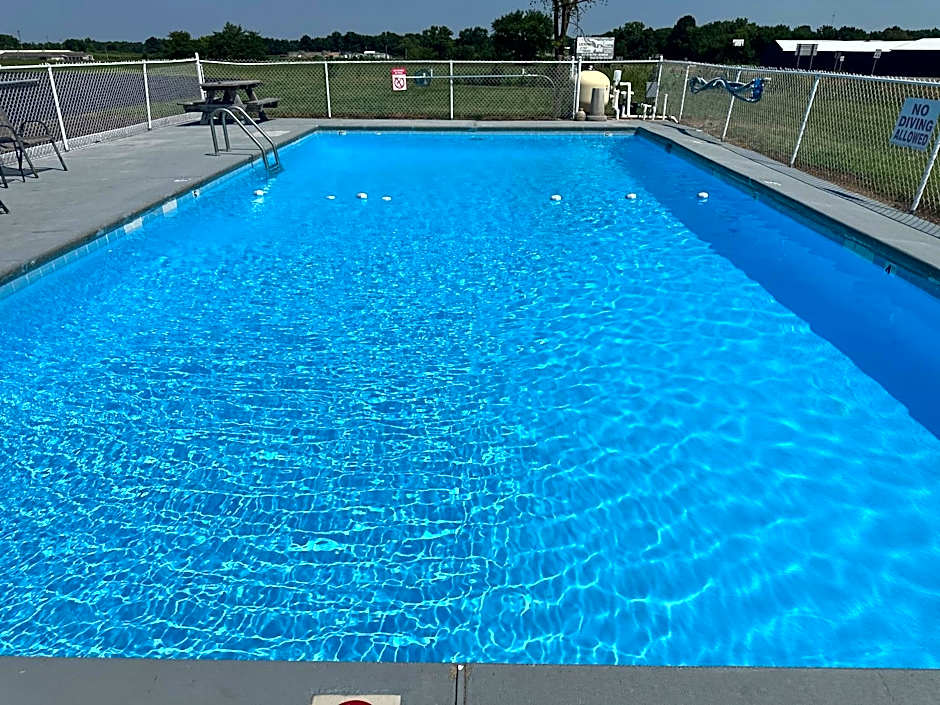 Country Inn - Licking