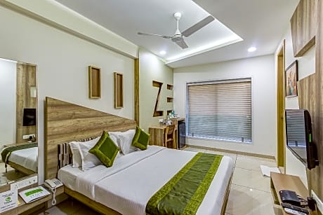 Treebo Daksh Residency