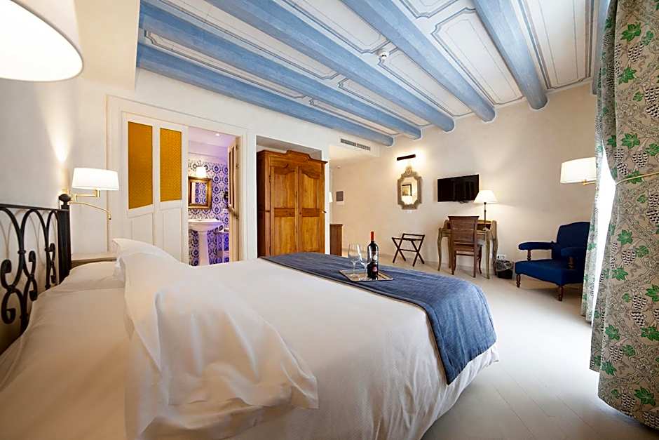 Photo 1 of 4 of Family Suite, Balcony