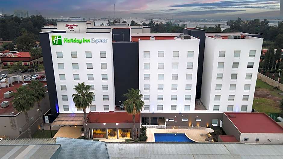 Holiday Inn Express & Suites Guadalajara Aeropuerto By IHG