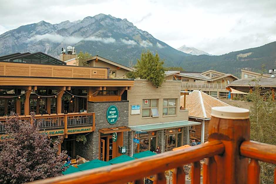 Brewster Mountain Lodge
