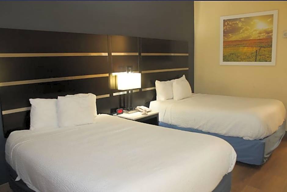 Photo 1 of 8 of 2 Double Beds, Mobility Accessible