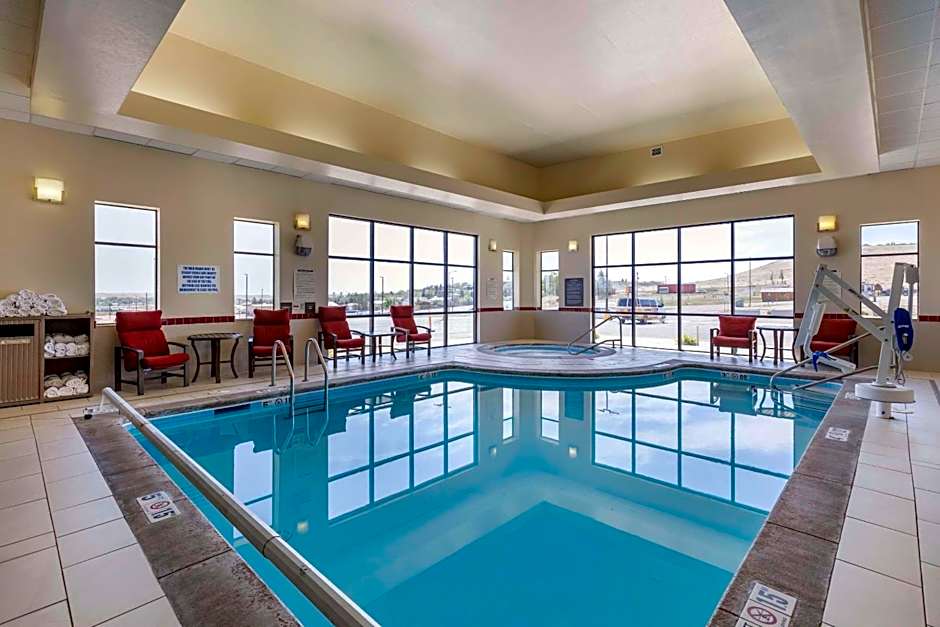 Comfort Inn & Suites Gateway to Glacier National Park