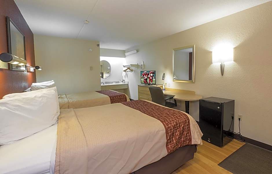 Red Roof Inn - Cincinnati Sharonville