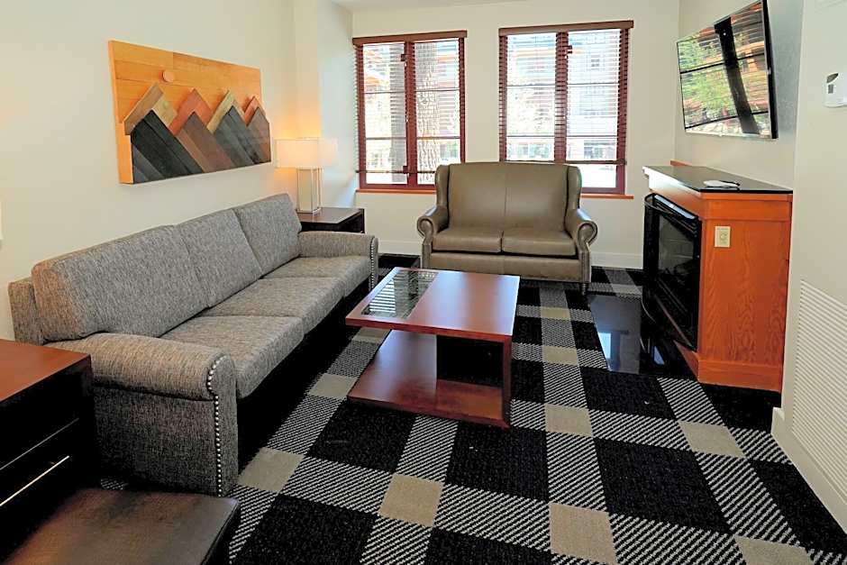 Heavenly Village Condos - Grand Residence