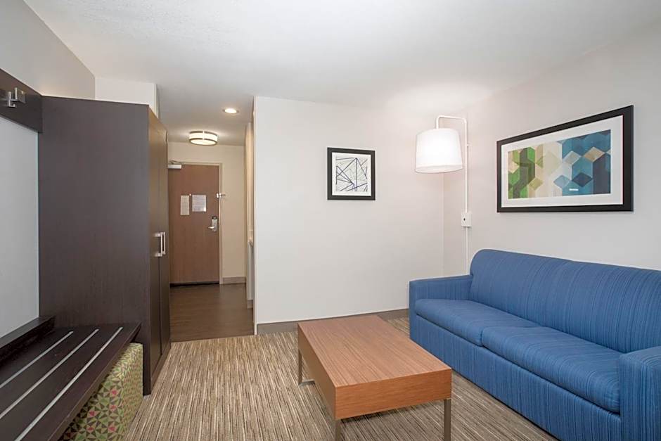 Holiday Inn Express Hotel & Suites Longmont By IHG