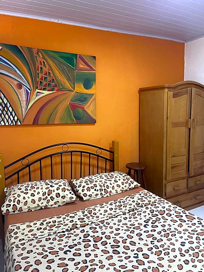 Casa e Kitnet Ilha Grande - RJ