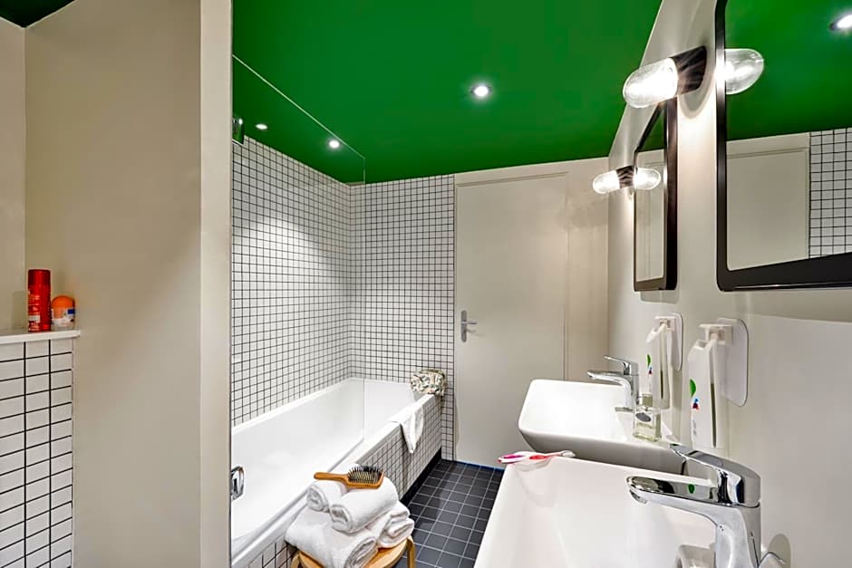 ibis Styles Lyon Meyzieu Arena Stadium