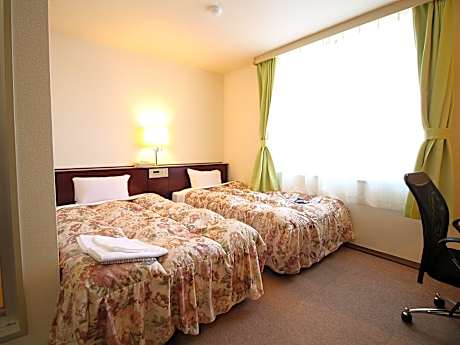 Twin Room - Non-Smoking