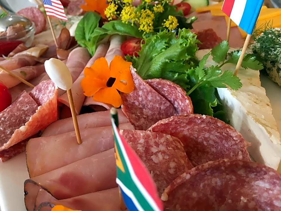 Farr Out Guest House