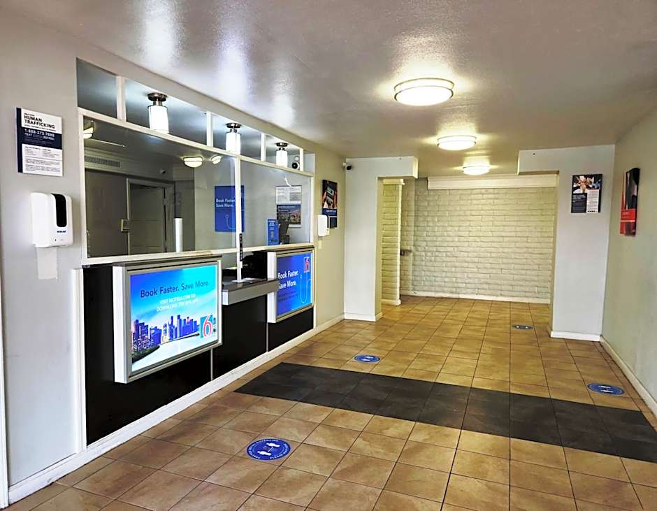 Studio 6 Baytown, Tx - Garth Road