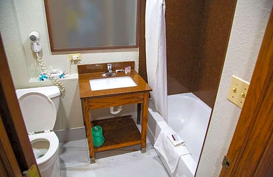 TownHouse Extended Stay Hotel Downtown