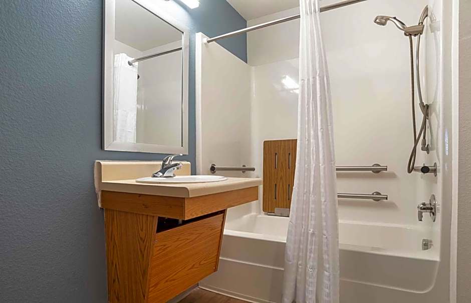 Extended Stay America Select Suites - Indianapolis - Lawrence
