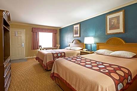 1 Queen Bed Accessible Room Non-Smoking