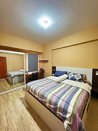 Apartement mahogany by Kalandra