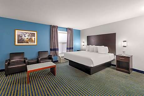 King Suite with Kitchenette - Non-Smoking