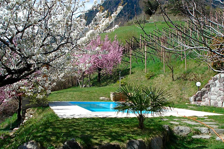 Aparthotel Abiná Lana Höhe