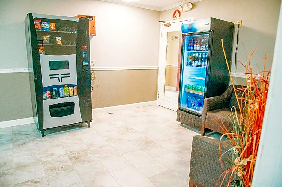 Country Garden & Suites-Benton