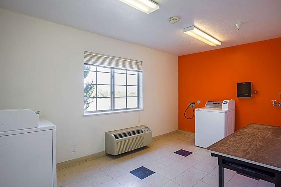 Motel 6-Bernalillo, NM