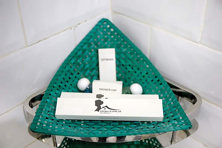 Omah Njonja Bed & Brasserie