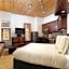 Independence Square 210, Beautiful Studio with Kitchenette, Great Location in Downtown Aspen