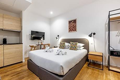 Studio Apartment with Double Bed - Ground Floor
