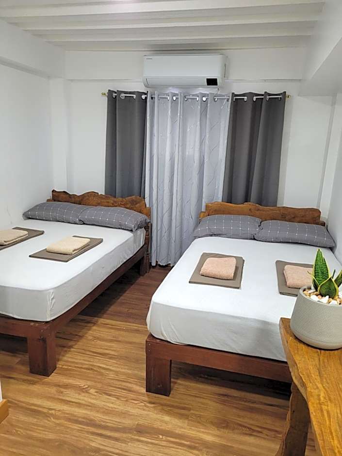 Foto 1 di 6 di 2 Double Beds