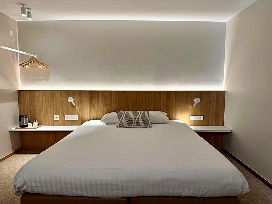 Hotel Sirius