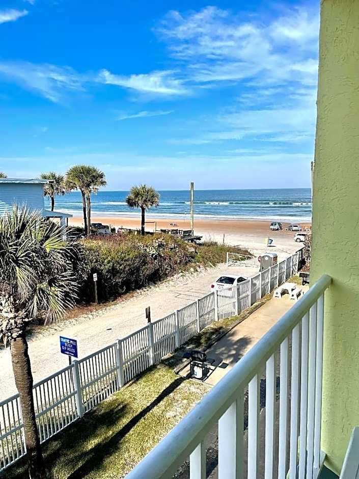 Ocean Breeze - Ocean Front at Symphony Beach Club!