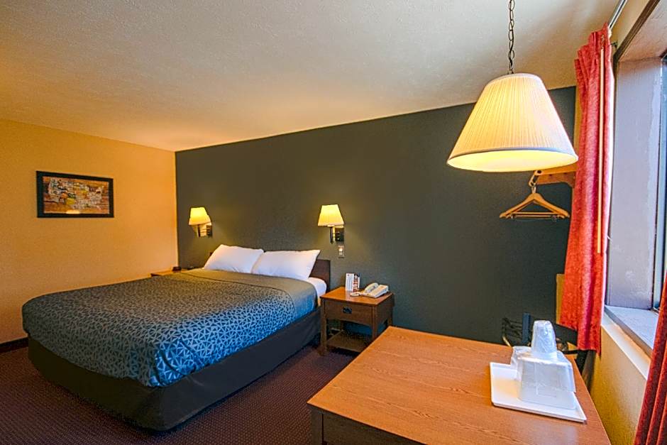 Econo Lodge Junction City I-70 Near Fort Riley