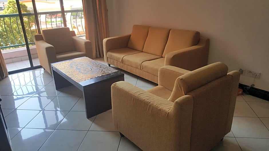 Homestay Marina Court