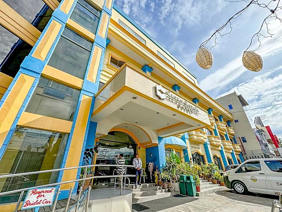 Crown Royale Hotel