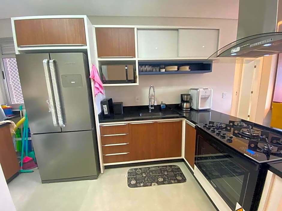 Cód 66 - Excelente apartamento, amplo e bem equipado.