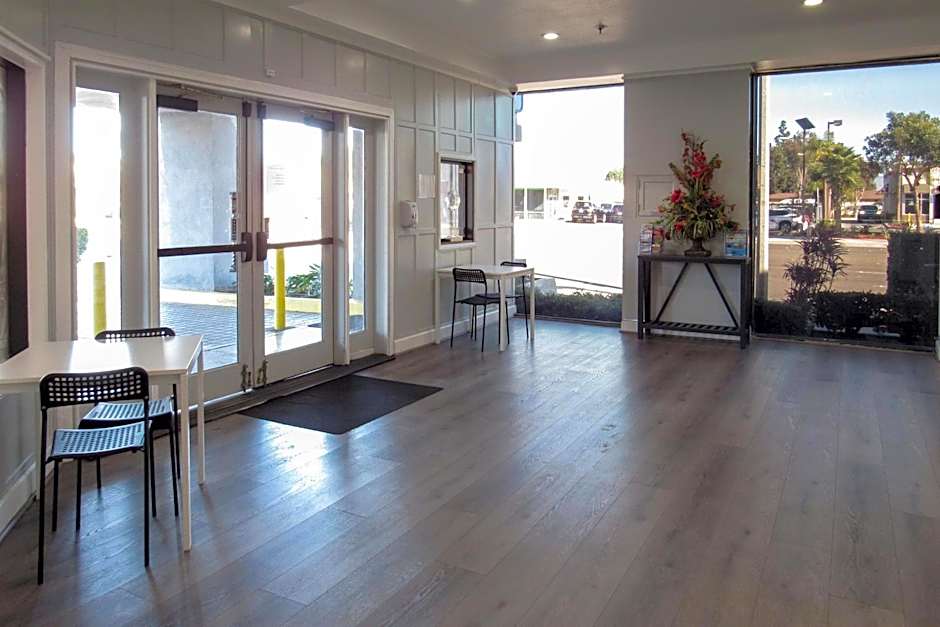 Capri Suites Anaheim