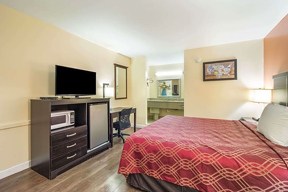 Econo Lodge Santee