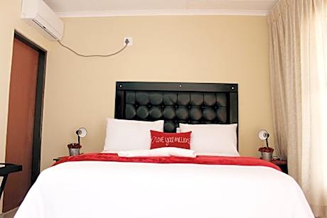 kulani country lodge