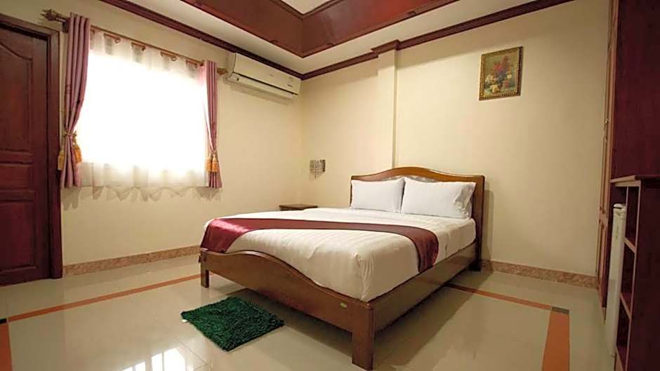Bluebird Inn Pattaya